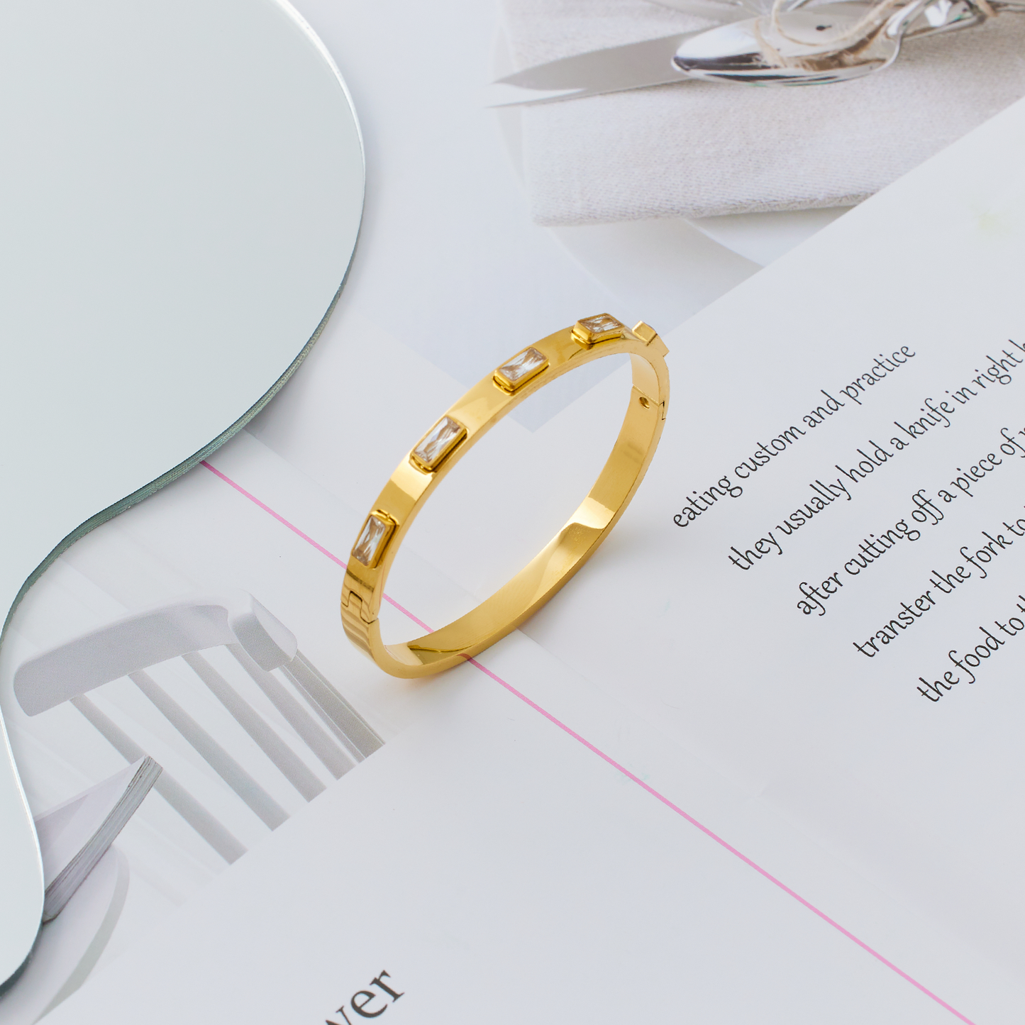 Stainless steel 18K gold plated agate gemstone bangle
